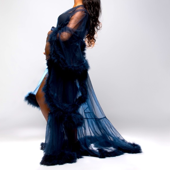 Boudoir maternity robe